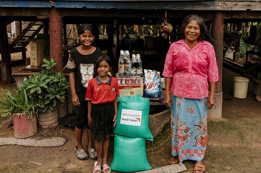 Food baskets help families stay ahead of hunger and improve the lives of children. (Cambodia, 2022)